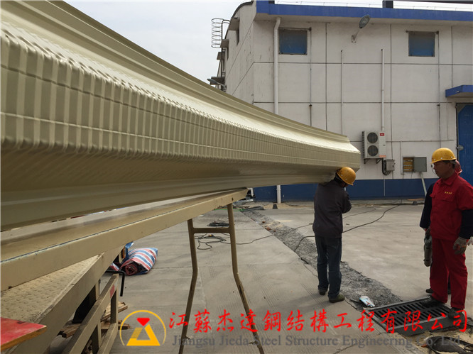 揚(yáng)州瘦西湖糧庫倉間罩棚拱形屋頂1期拱形屋頂設(shè)備出瓦
